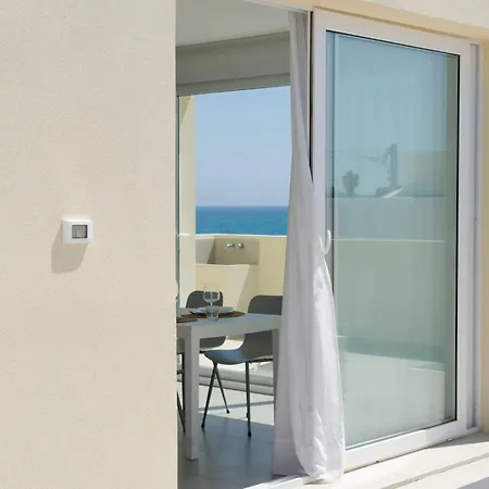 Ciciria - Private Seafront Apartament *
