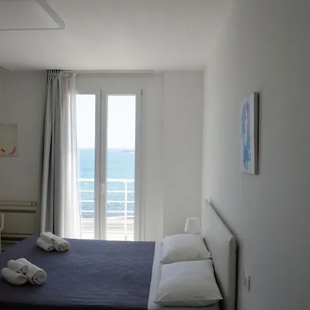 Ciciria - Private Seafront דירה אבולה