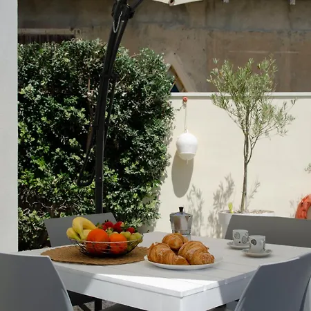 Ciciria - Private Seafront Apartament Avola
