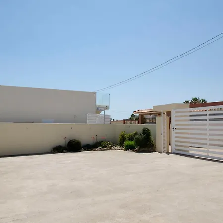 Ciciria - Private Seafront *